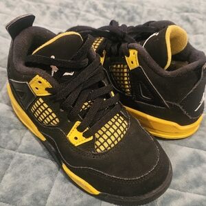 Jordan 4 Retro Thunder Black Yellow Toddler Sneakers BQ7670-017- Size 11c